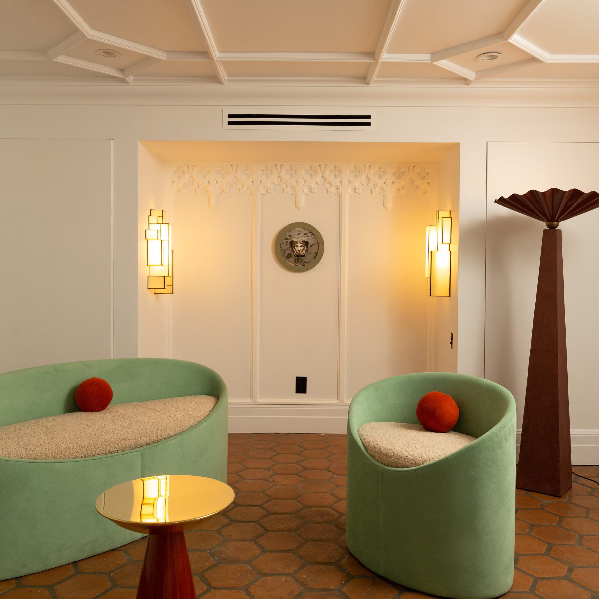 Jason Koharik, A balance between furniture and sculpture