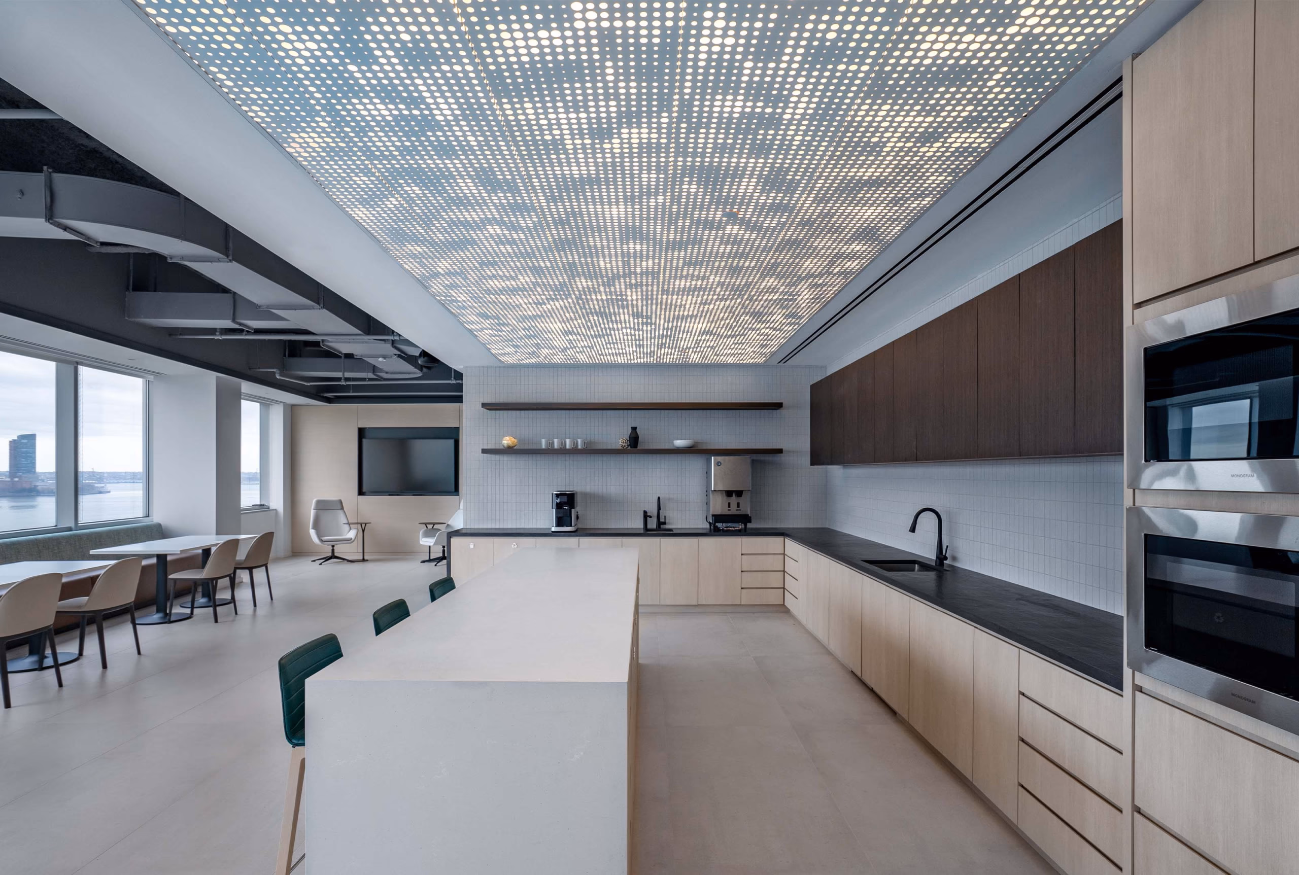 Vapor® Metal Panels, A passive cooling material designed for the planet